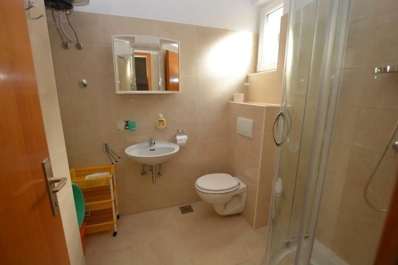 Apartment Nadica Punat