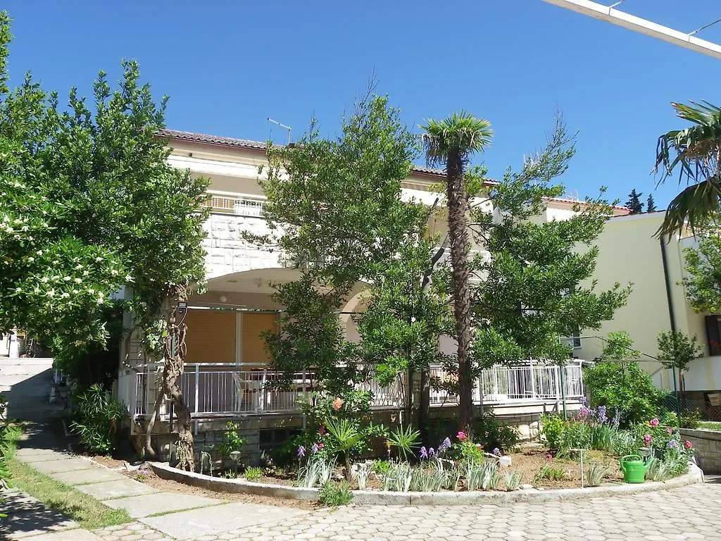 Apartment Nadica Punat