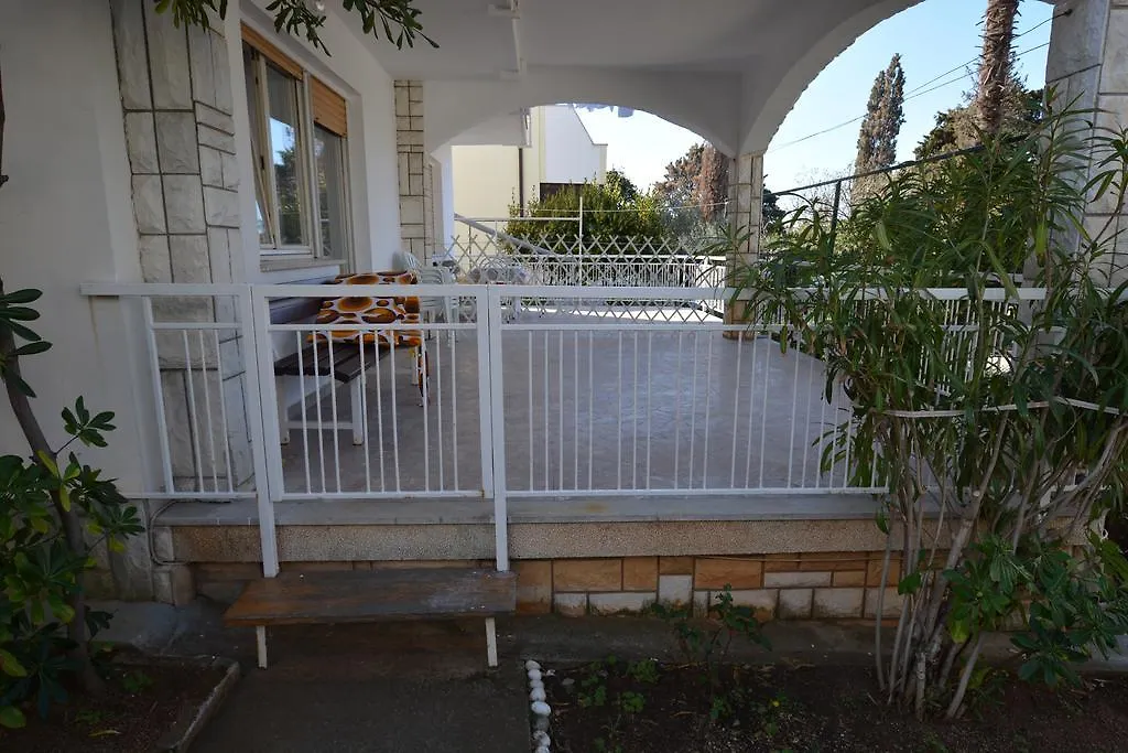 Apartment Nadica Punat 0*,  Croatia