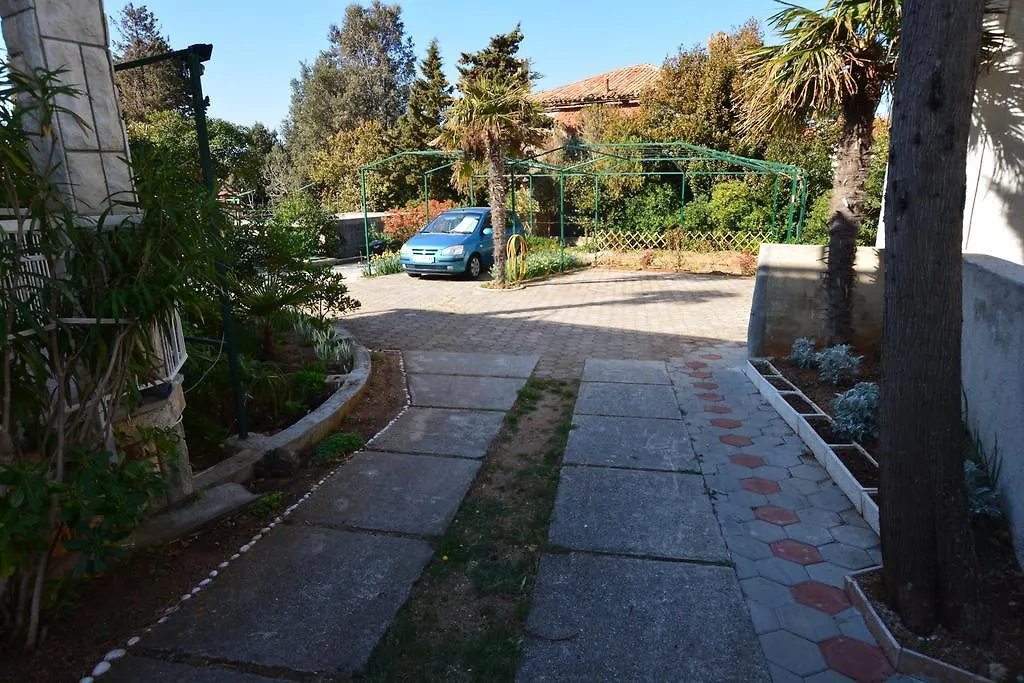 Apartment Nadica Punat