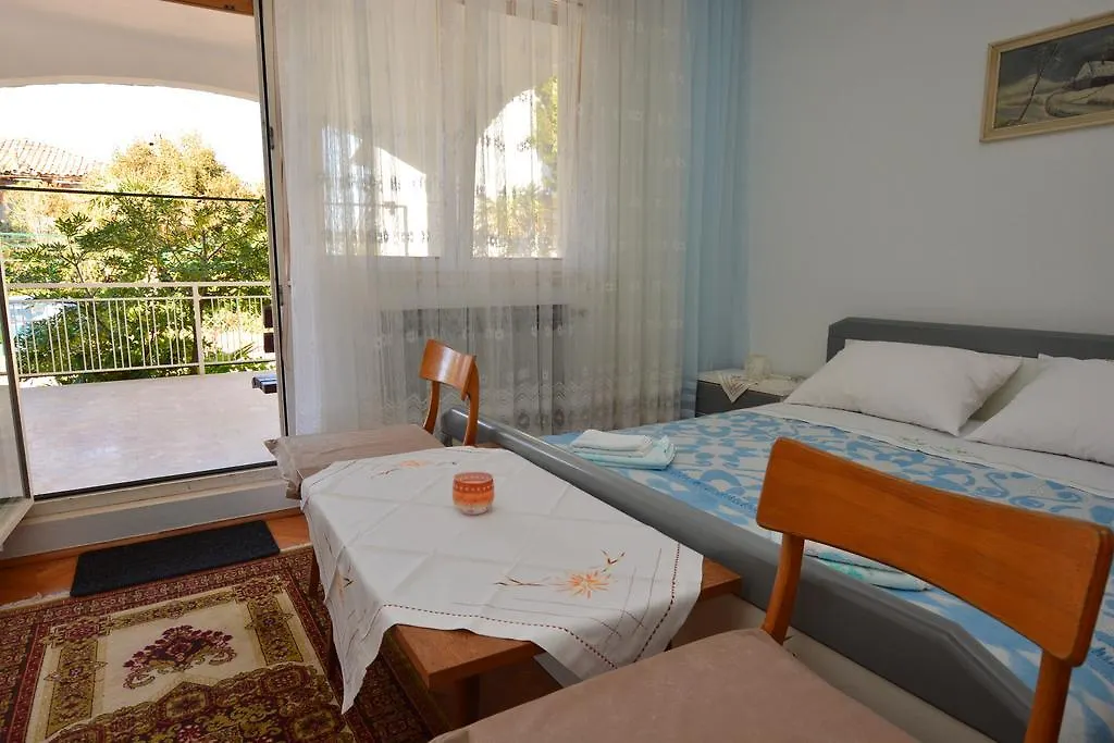 Apartment Nadica Punat
