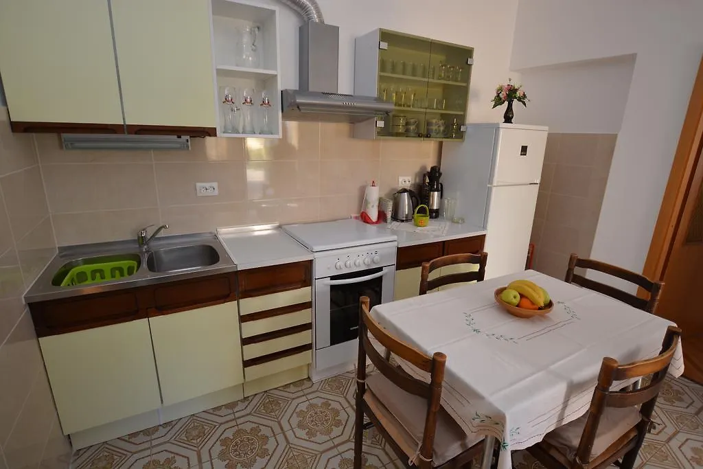 Apartment Nadica Punat