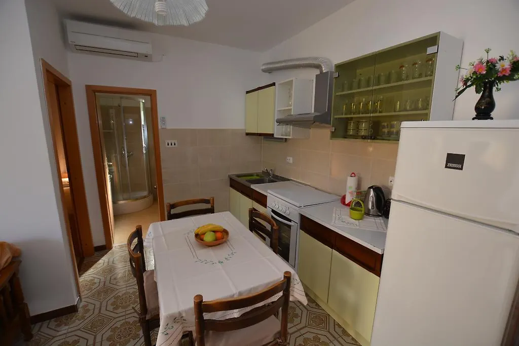 Apartment Nadica Punat