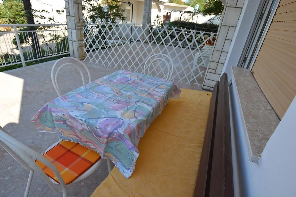 Apartment Nadica Punat 0*,