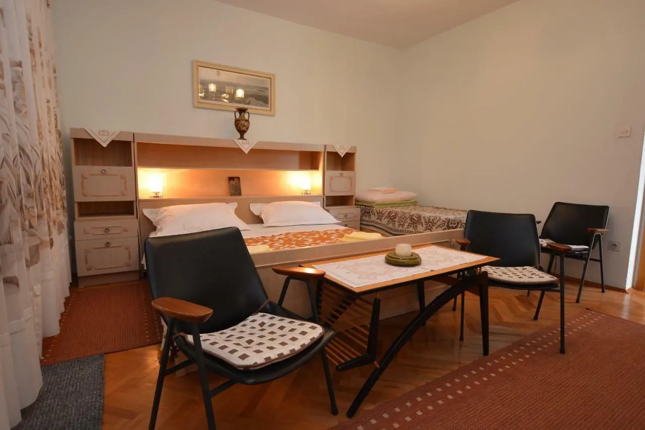 Apartment Nadica Punat