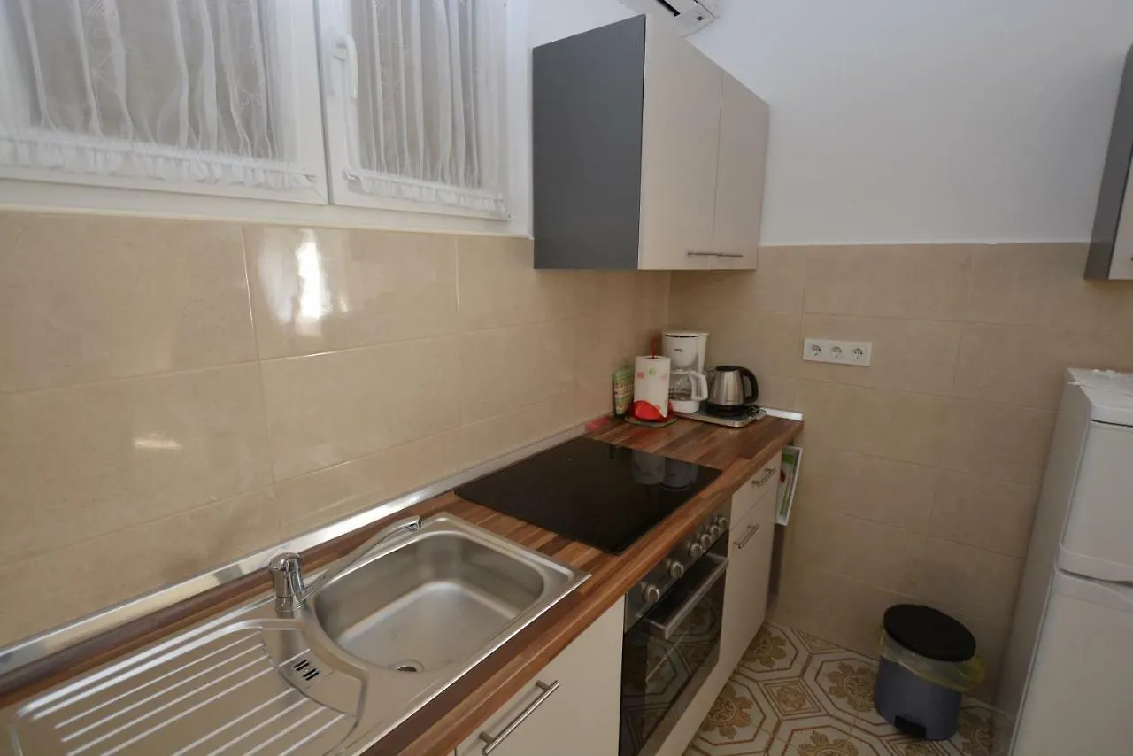 Apartment Nadica Punat
