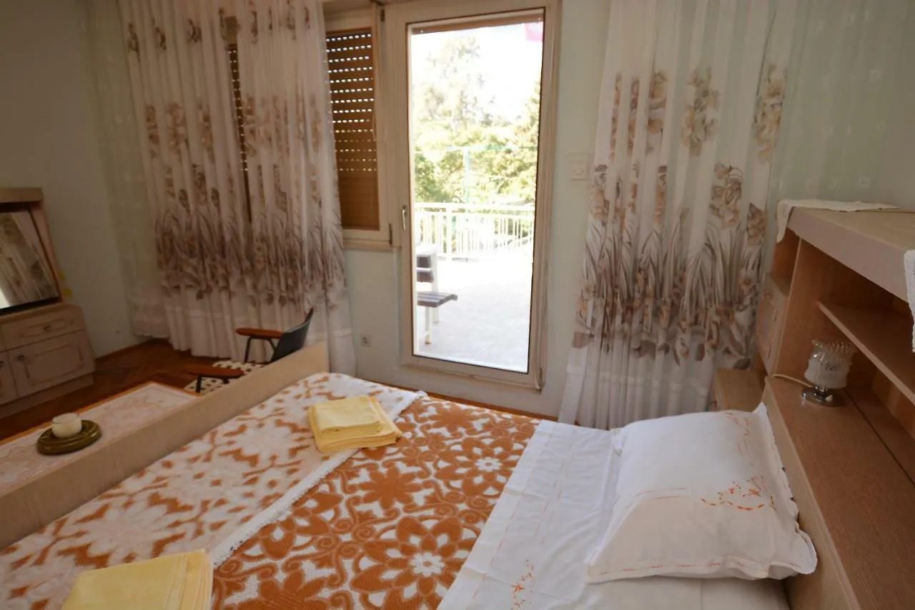 Apartment Nadica Punat 0*,  Croatia