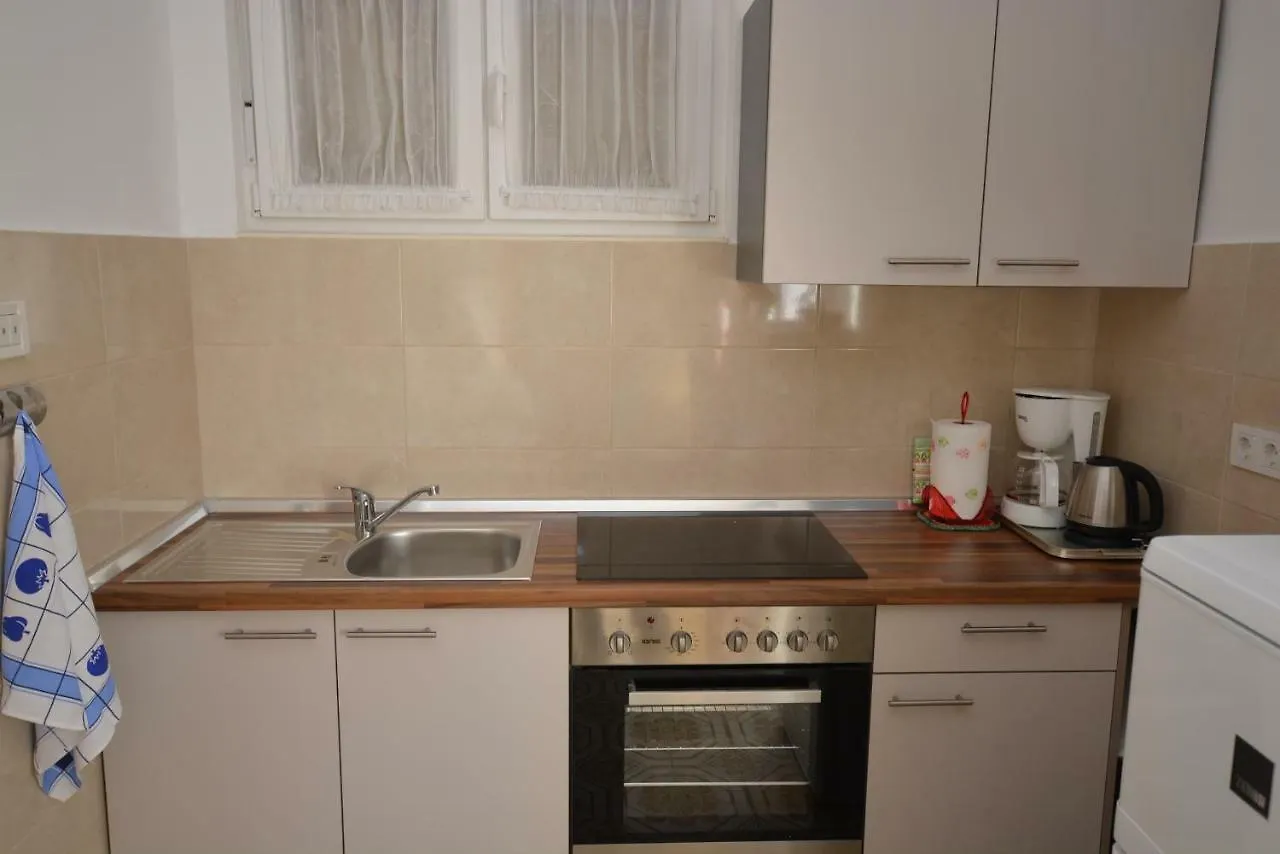 Apartment Nadica Punat