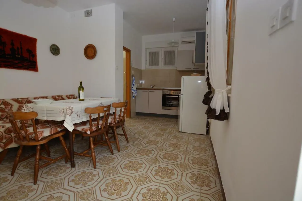 Apartment Nadica Punat